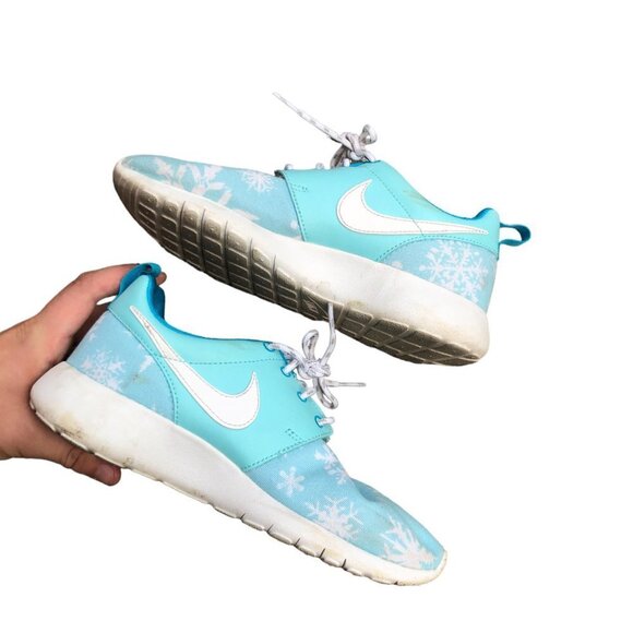 RARE 2016 Nike Roshe One Snowflake Blue Lagoon Size 5.5 - Picture 3 of 5